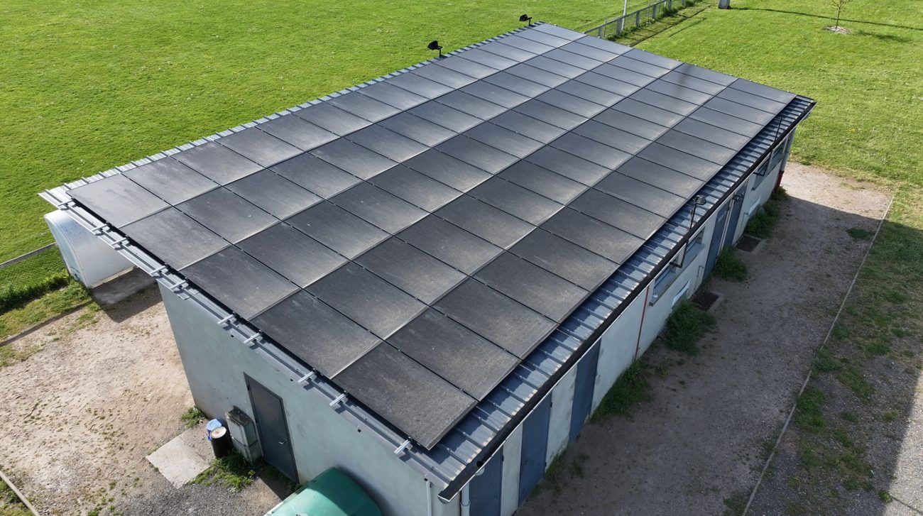 Nettoyage panneaux solaires — avant