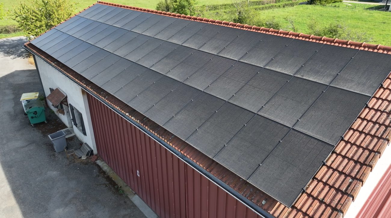 Nettoyage panneaux solaires — avant