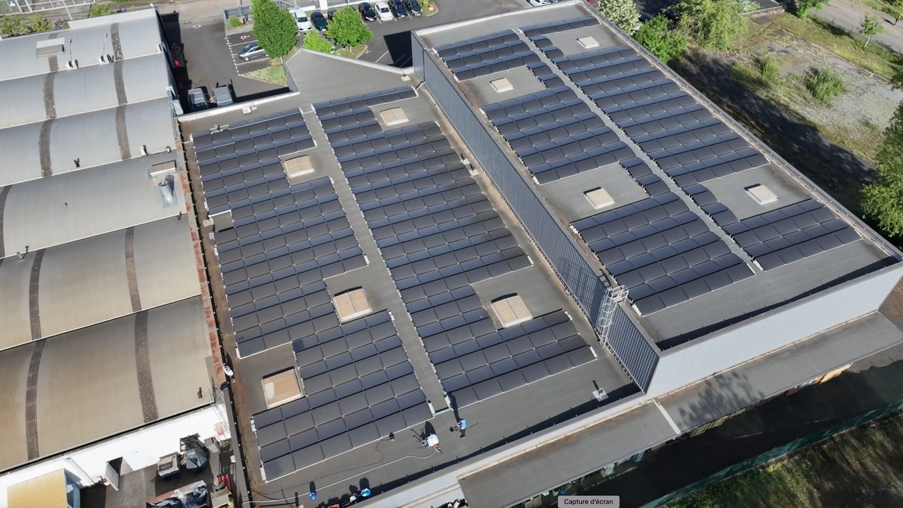 Nettoyage panneaux solaires — avant